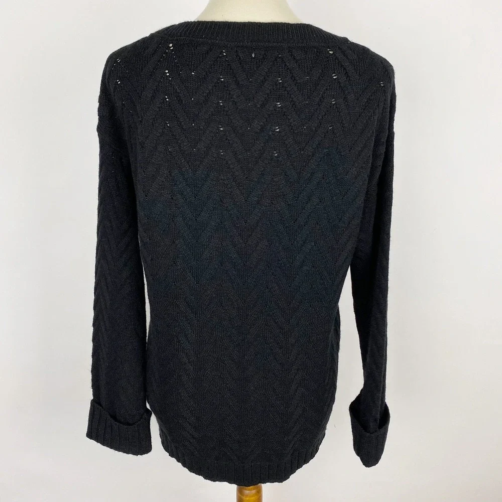 Soho Jeans NY&Co Chevron Pointelle Side Pocket‎ Sweater Womens Medium Black
